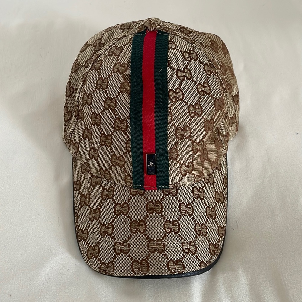 Gucci logo hat